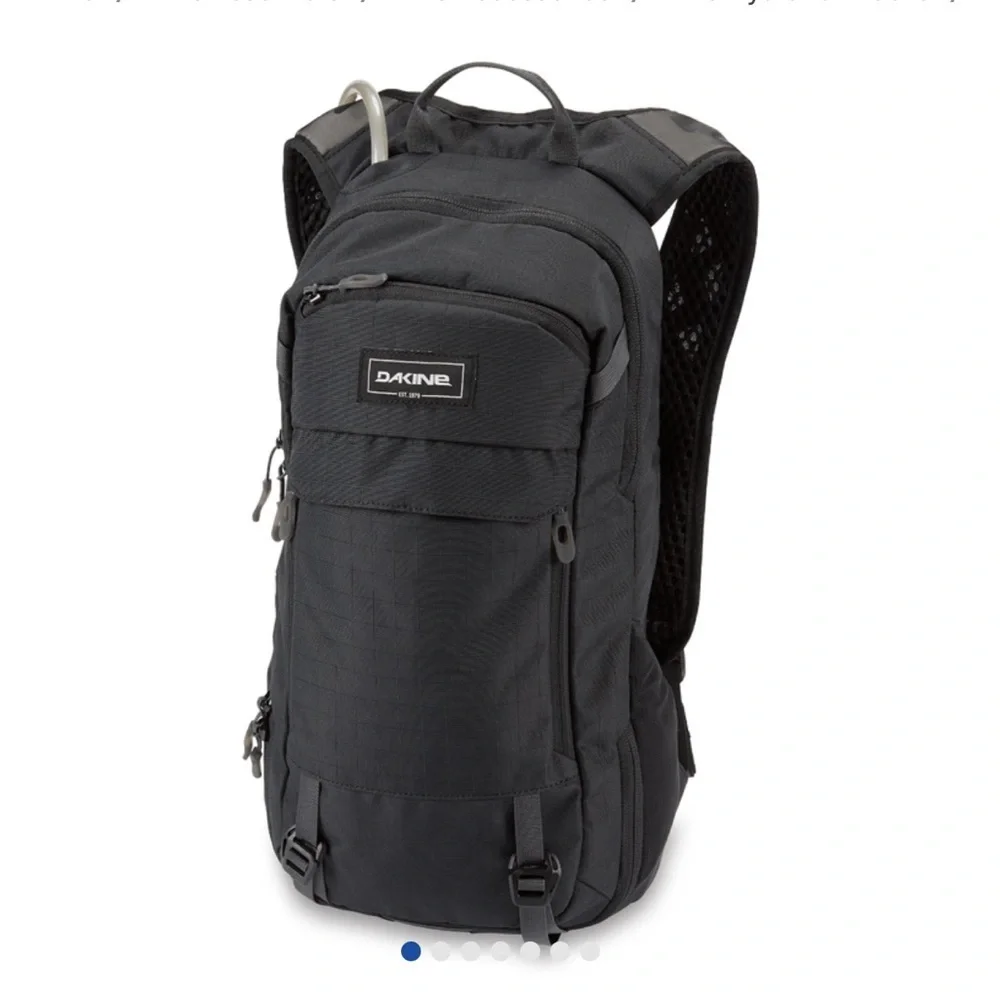 Dakine Syncline 12L Hydration Backpack Pack Black Bike NWT Bicycle Biking